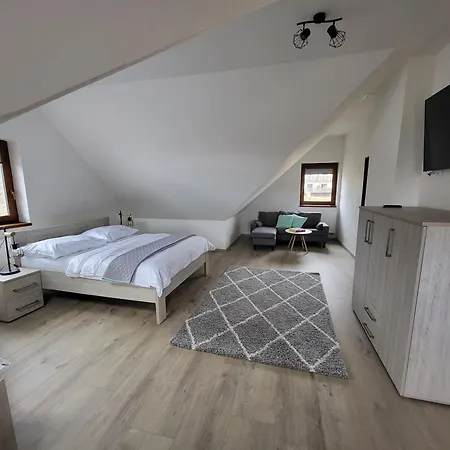 Louka شقة Vaclavov u Bruntalu